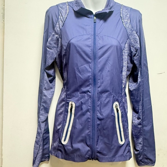 Lululemon Run: Nothin' But Run Jacket
Power Purple - Picture 2 of 13
